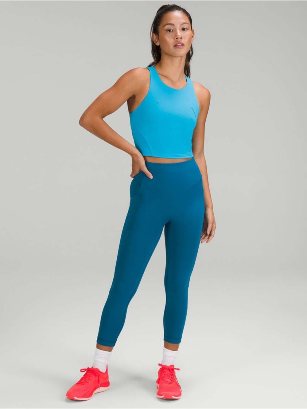 Lululemon Invigorate Training Tank Top in Turquoise Tide Size 8 - Picture 3 of 7